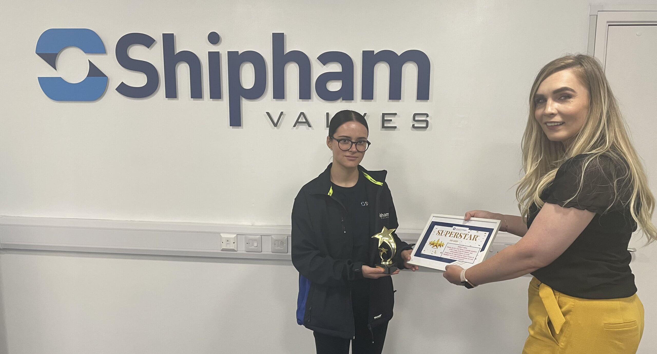 Irina Volcu permanently joins the Shiphams team and wins Smart Temps Superstar award 2