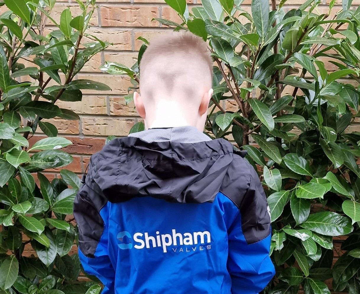 Shipham Valves supports local U7's Football Team Beverley Town Jets with shirt sponsorship